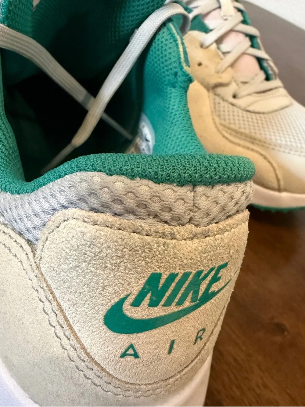 Nike women sneaker